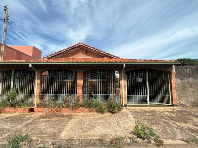 #356 - Casa para Venda em Brotas - SP - 1